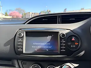 Used 2019 Toyota Yaris Y20 White - Interior and Exterior details 16