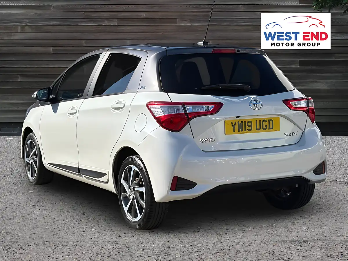Used 2019 Toyota Yaris Y20 White - Interior and Exterior details 3