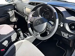 Used 2019 Toyota Yaris Y20 White - Interior and Exterior details 8