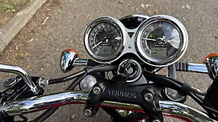 Used 2019 Triumph Bonneville T100 Red - Interior and Exterior details 10
