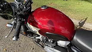 Used 2019 Triumph Bonneville T100 Red - Interior and Exterior details 15