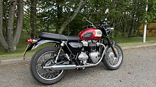 Used 2019 Triumph Bonneville T100 Red - Interior and Exterior details 4