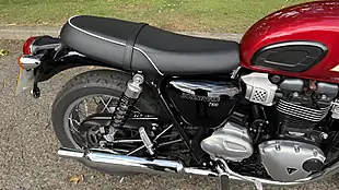 Used 2019 Triumph Bonneville T100 Red - Interior and Exterior details 9