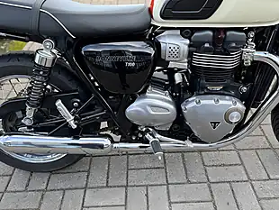 Used 2019 Triumph Bonneville T100 White - Interior and Exterior details 17