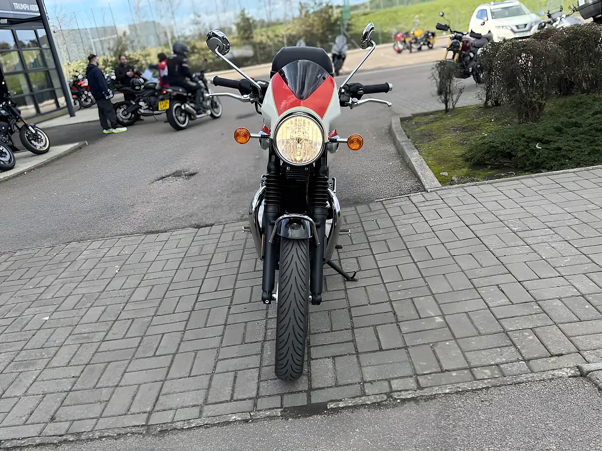 Used 2019 Triumph Bonneville T100 White - Interior and Exterior details 5