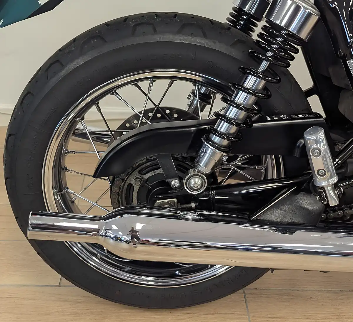Used 2019 Triumph Bonneville T120 Green - Interior and Exterior details 11