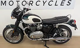 Used 2019 Triumph Bonneville T120 Green - Interior and Exterior details 4