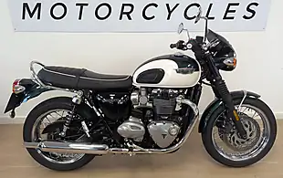 Used 2019 Triumph Bonneville T120 Green - Interior and Exterior details 5