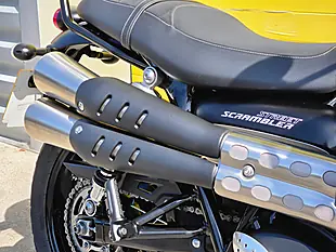 Used 2019 Triumph Scrambler Green - Interior and Exterior details 12