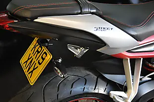 Used 2019 Triumph Street Triple R Low Silver - Interior and Exterior details 18