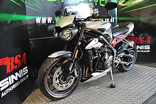 Used 2019 Triumph Street Triple R Low Silver - Interior and Exterior details 3