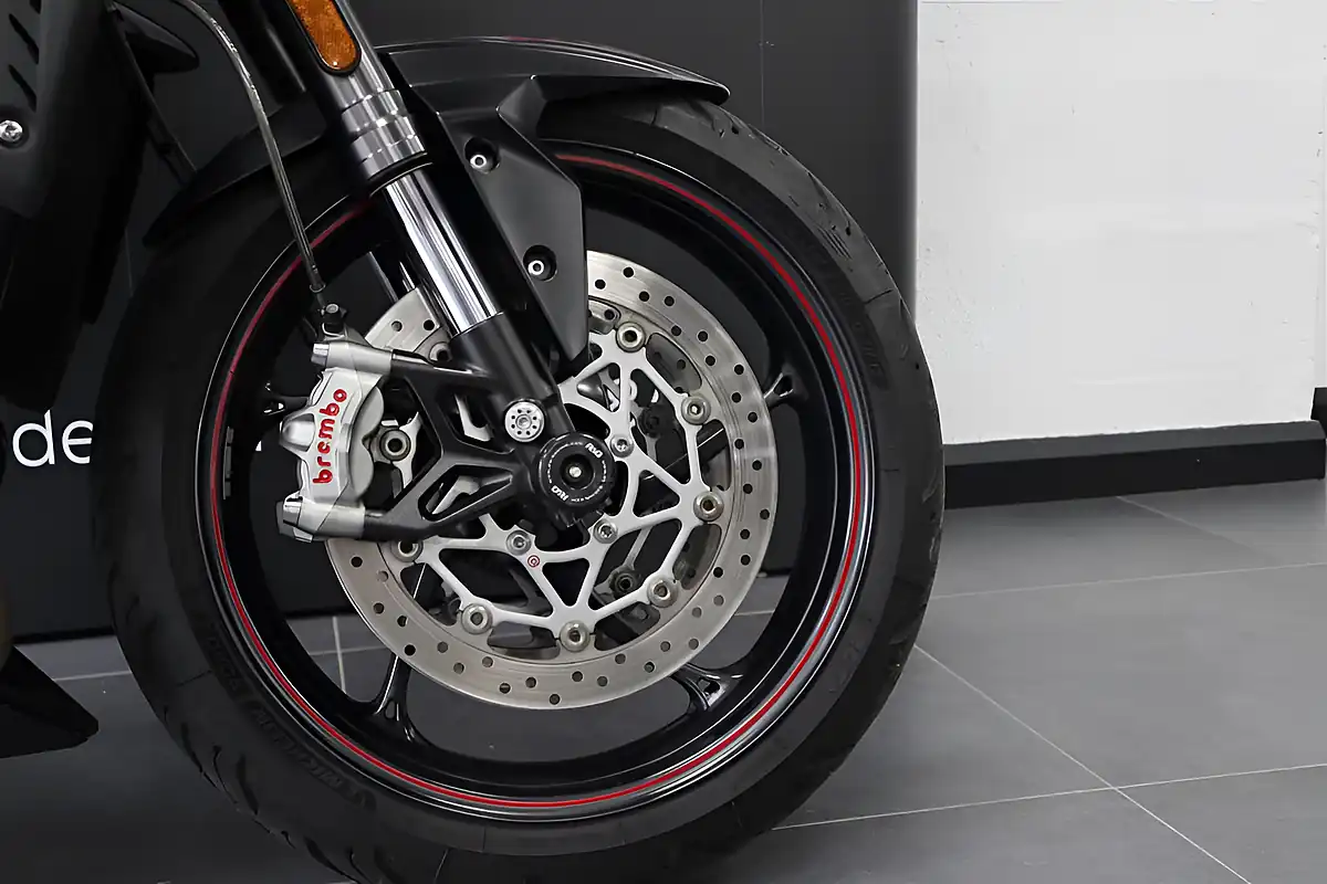 Used 2019 Triumph Street Triple RS Grey - Interior and Exterior details 11