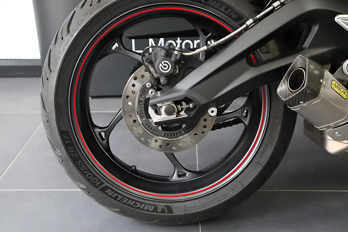 Used 2019 Triumph Street Triple RS Grey - Interior and Exterior details 12