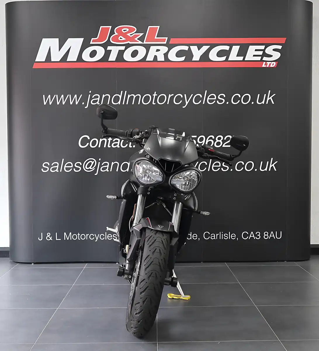 Used 2019 Triumph Street Triple RS Grey - Interior and Exterior details 4