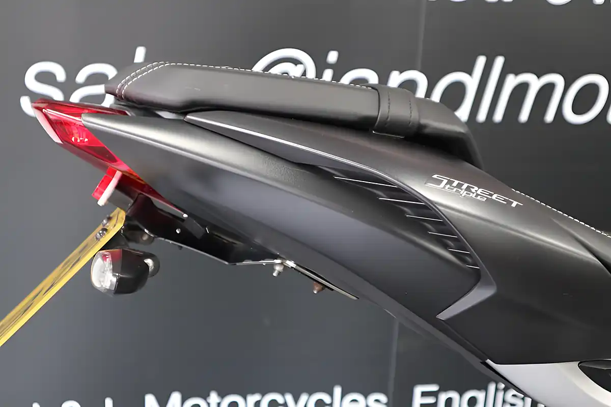 Used 2019 Triumph Street Triple RS Grey - Interior and Exterior details 9