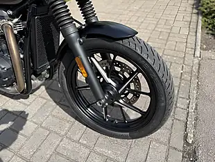 Used 2019 Triumph Street Twin Gold - Interior and Exterior details 15
