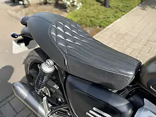 Used 2019 Triumph Street Twin Gold - Interior and Exterior details 18