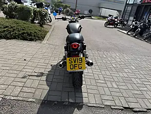 Used 2019 Triumph Street Twin Gold - Interior and Exterior details 8
