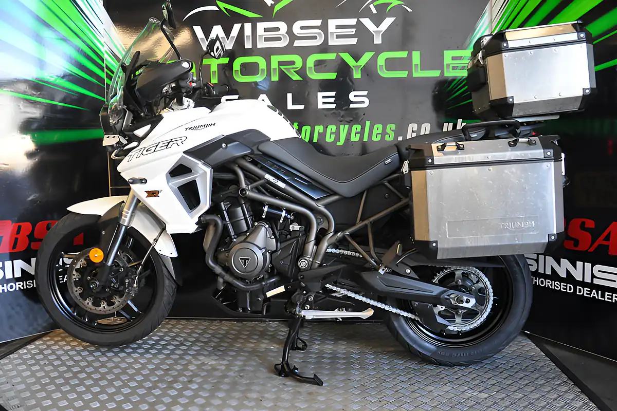 Used 2019 Triumph Tiger 800 Xrt - Top Spec White - Interior and Exterior details 4