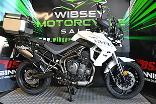 Used 2019 Triumph Tiger 800 Xrt - Top Spec White - Interior and Exterior details 7