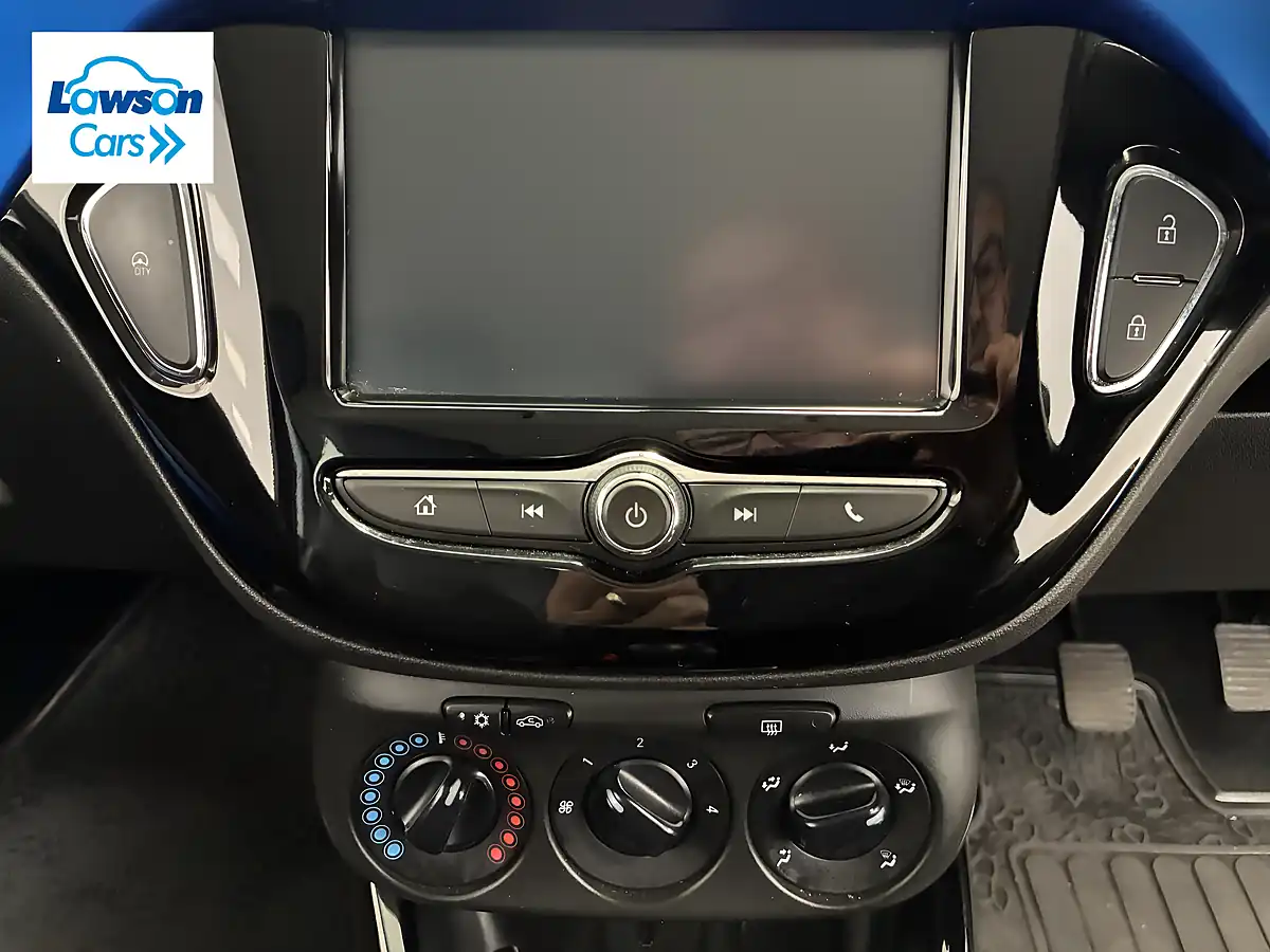Used 2019 Vauxhall Adam Energised Blue - Interior and Exterior details 17