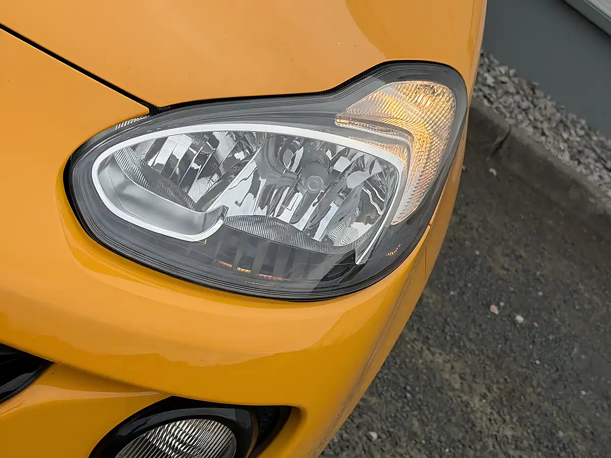 Used 2019 Vauxhall Adam Energised Orange - Interior and Exterior details 5