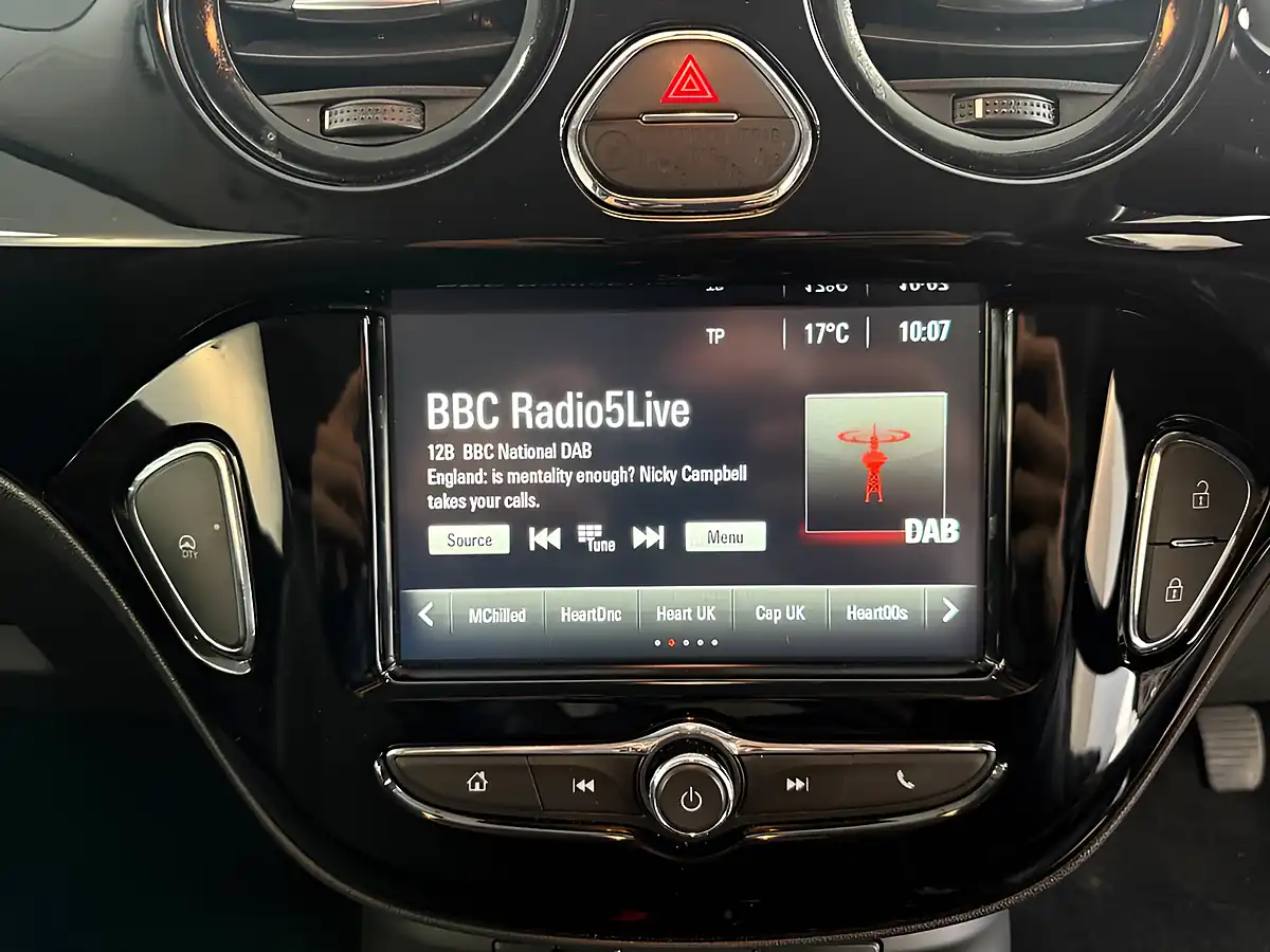 Used 2019 Vauxhall Adam Energised White - Interior and Exterior details 16