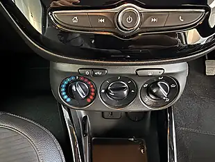 Used 2019 Vauxhall Adam Energised White - Interior and Exterior details 19