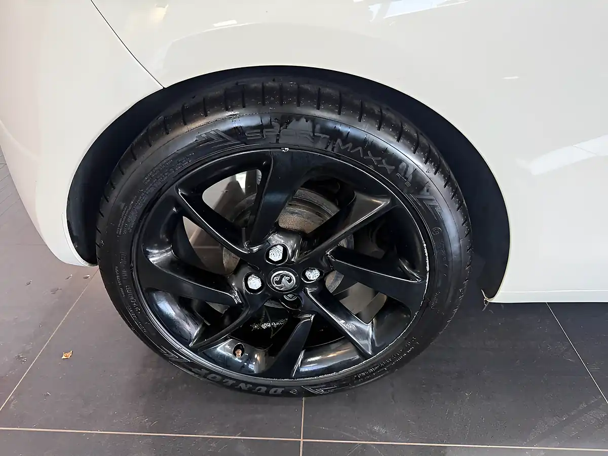 Used 2019 Vauxhall Adam Energised White - Interior and Exterior details 3