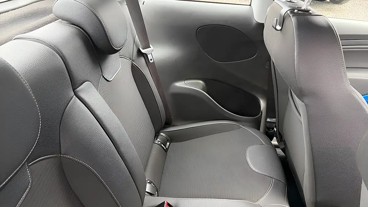 Used 2019 Vauxhall Adam Griffin Blue - Interior and Exterior details 9