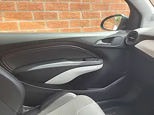 Used 2019 Vauxhall Adam Griffin White - Interior and Exterior details 19