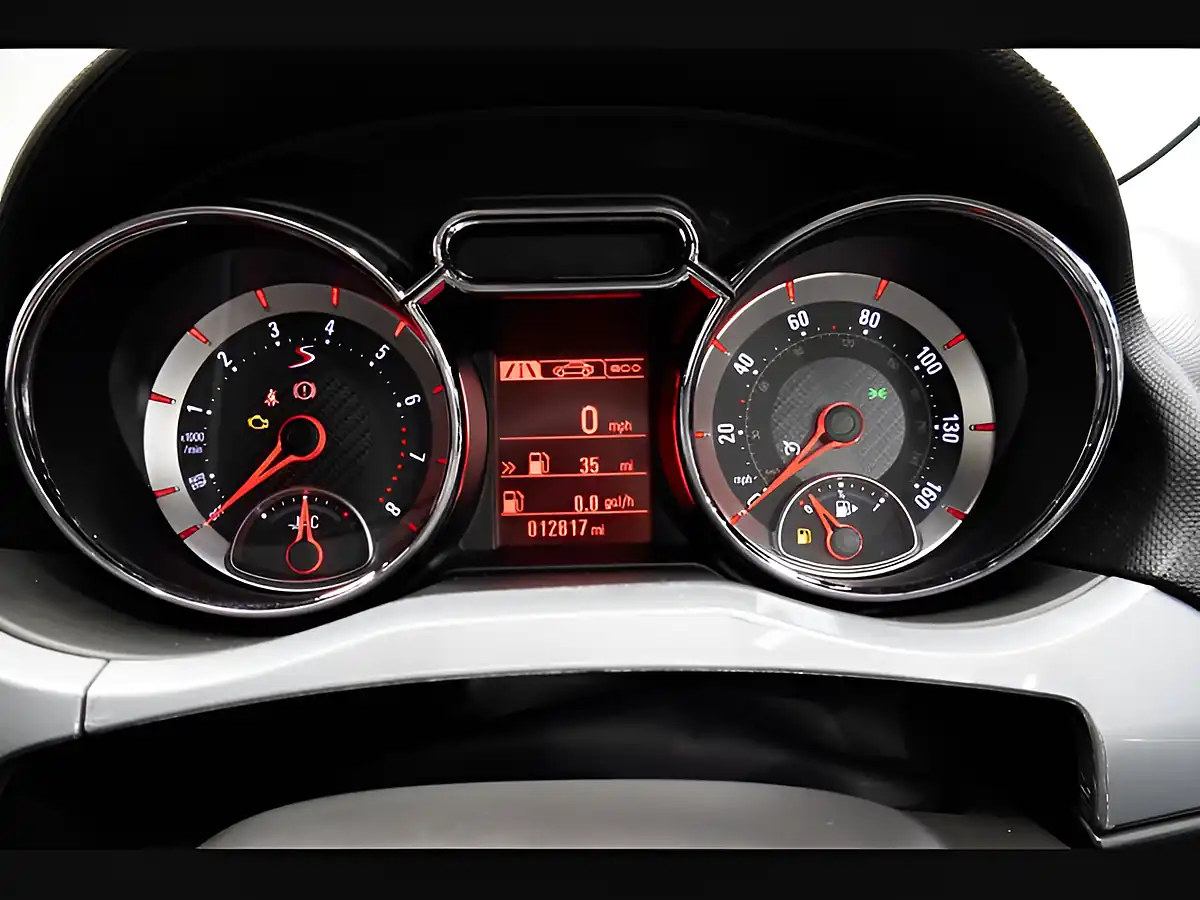 Used 2019 Vauxhall Adam S Grey - Interior and Exterior details 16