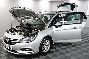 Used 2019 Vauxhall Astra Design Silver - Interior and Exterior details 15