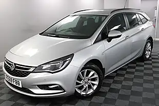 Used 2019 Vauxhall Astra Design Silver - Interior and Exterior details 19