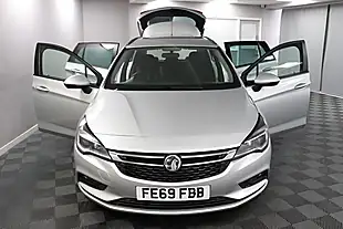 Used 2019 Vauxhall Astra Design Silver - Interior and Exterior details 6