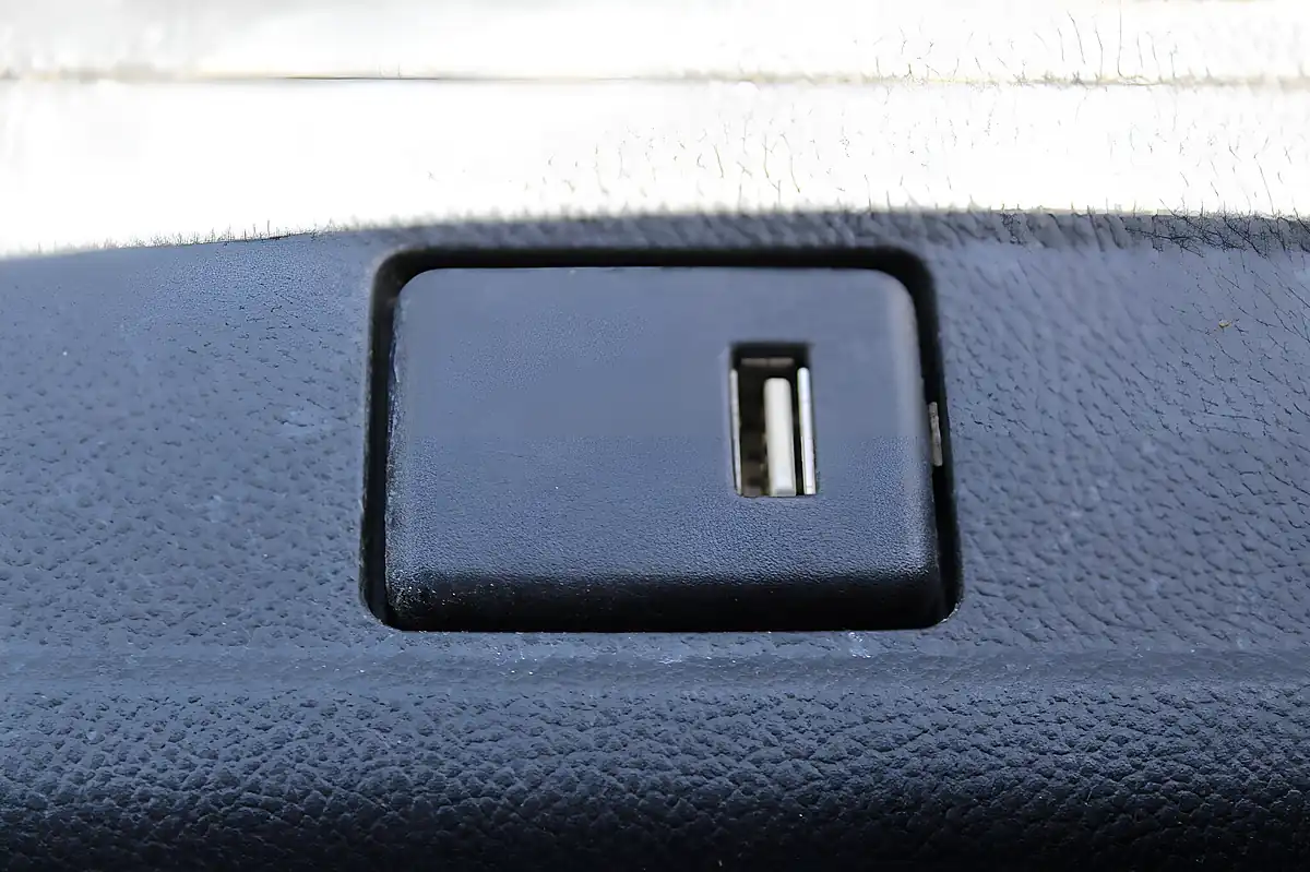 Used 2019 Vauxhall Astra Design Silver - Interior and Exterior details 16