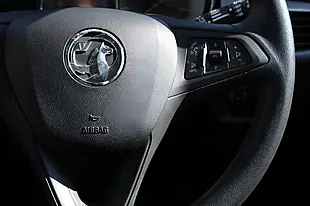 Used 2019 Vauxhall Astra Design Silver - Interior and Exterior details 17