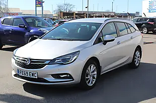 Used 2019 Vauxhall Astra Design Silver - Interior and Exterior details 7