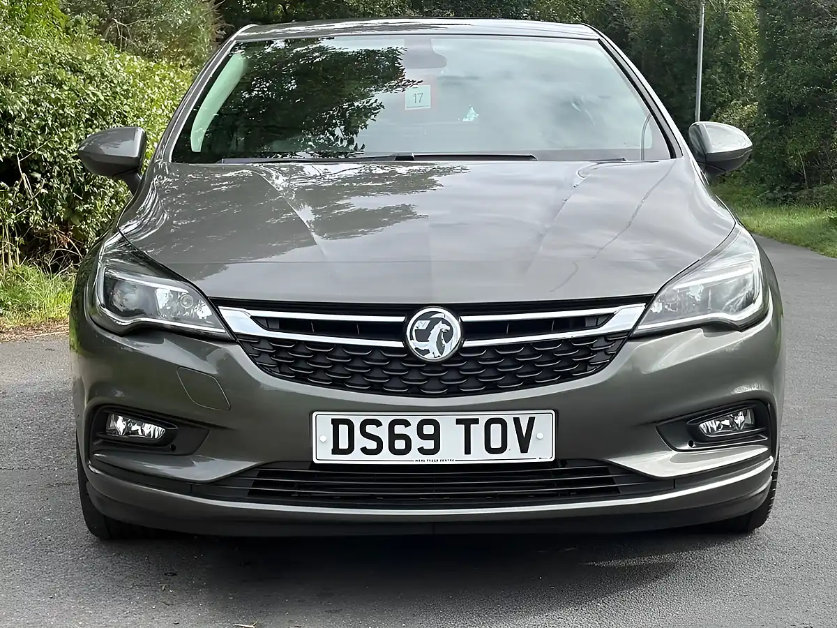 Used 2019 Vauxhall Astra Elite Nav Grey - Interior and Exterior details 2