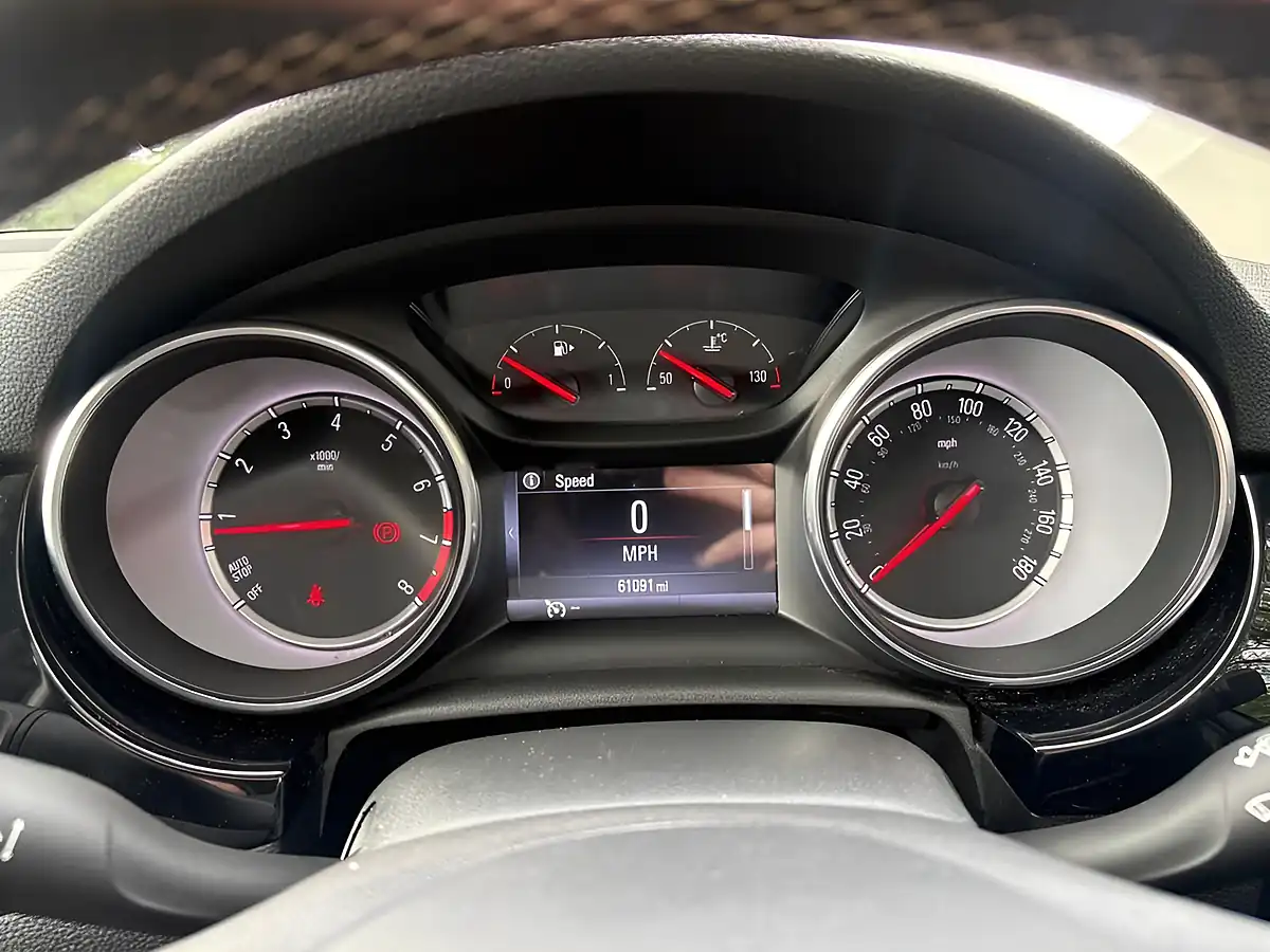Used 2019 Vauxhall Astra Elite Nav Grey - Interior and Exterior details 20