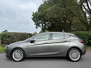 Used 2019 Vauxhall Astra Elite Nav Grey - Interior and Exterior details 4