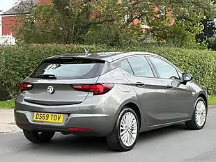 Used 2019 Vauxhall Astra Elite Nav Grey - Interior and Exterior details 8