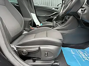 Used 2019 Vauxhall Astra Griffin Black - Interior and Exterior details 12