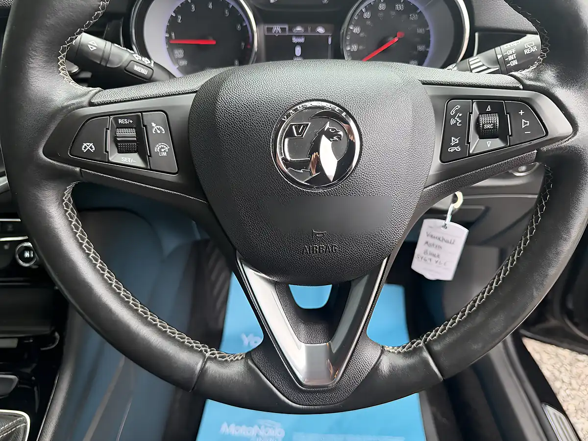 Used 2019 Vauxhall Astra Griffin Black - Interior and Exterior details 15