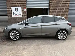 Used 2019 Vauxhall Astra Griffin Grey - Interior and Exterior details 5