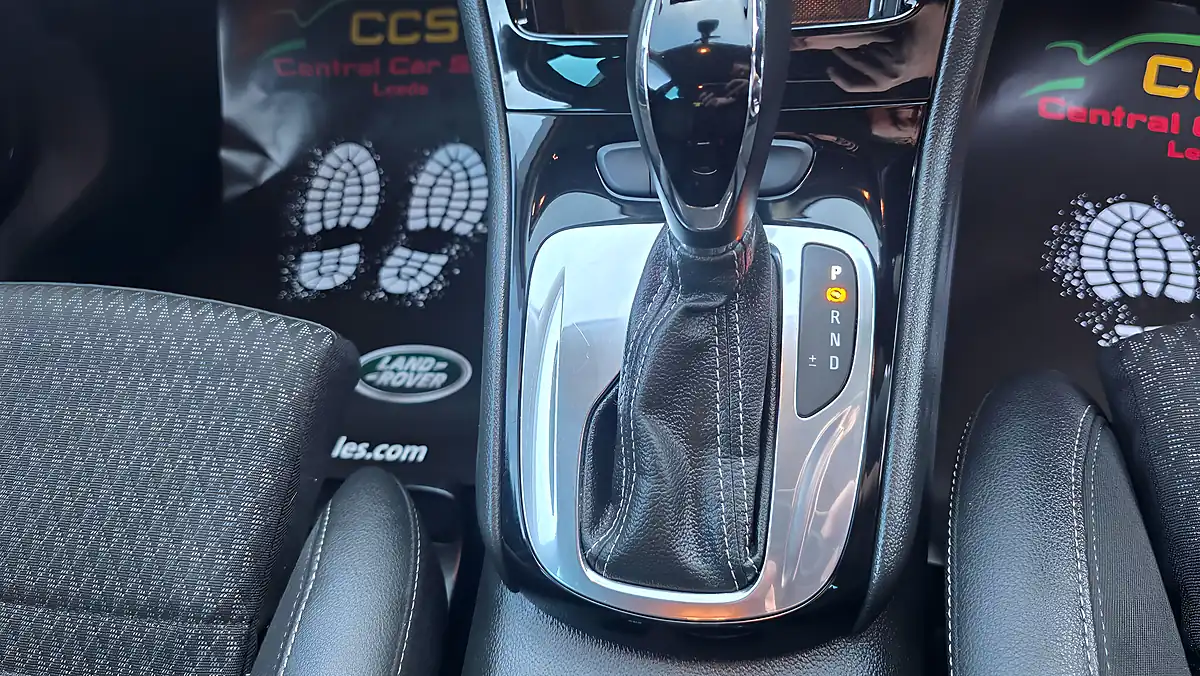Used 2019 Vauxhall Astra Griffin Grey - Interior and Exterior details 16