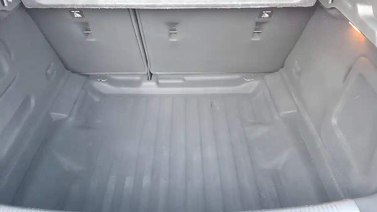 Used 2019 Vauxhall Astra Griffin Grey - Interior and Exterior details 18
