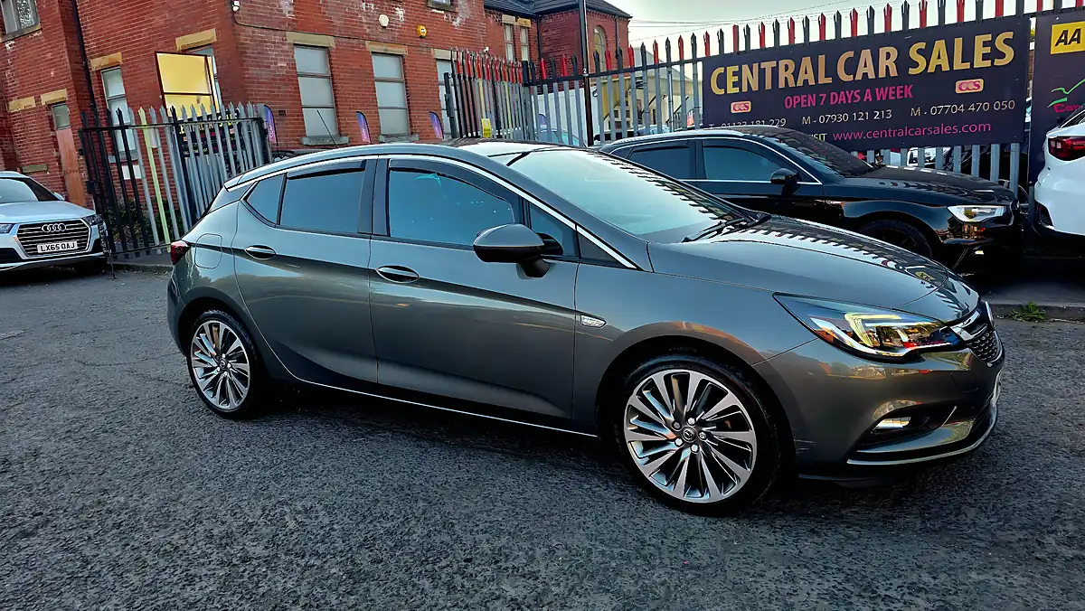 Used 2019 Vauxhall Astra Griffin Grey - Interior and Exterior details 4