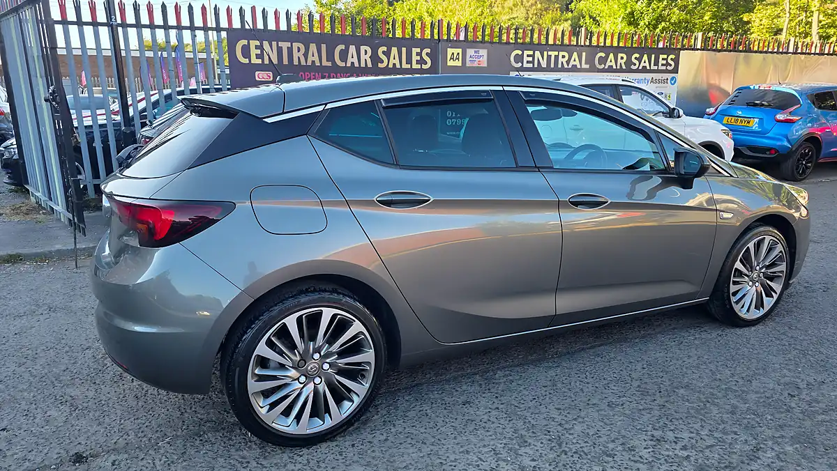Used 2019 Vauxhall Astra Griffin Grey - Interior and Exterior details 9