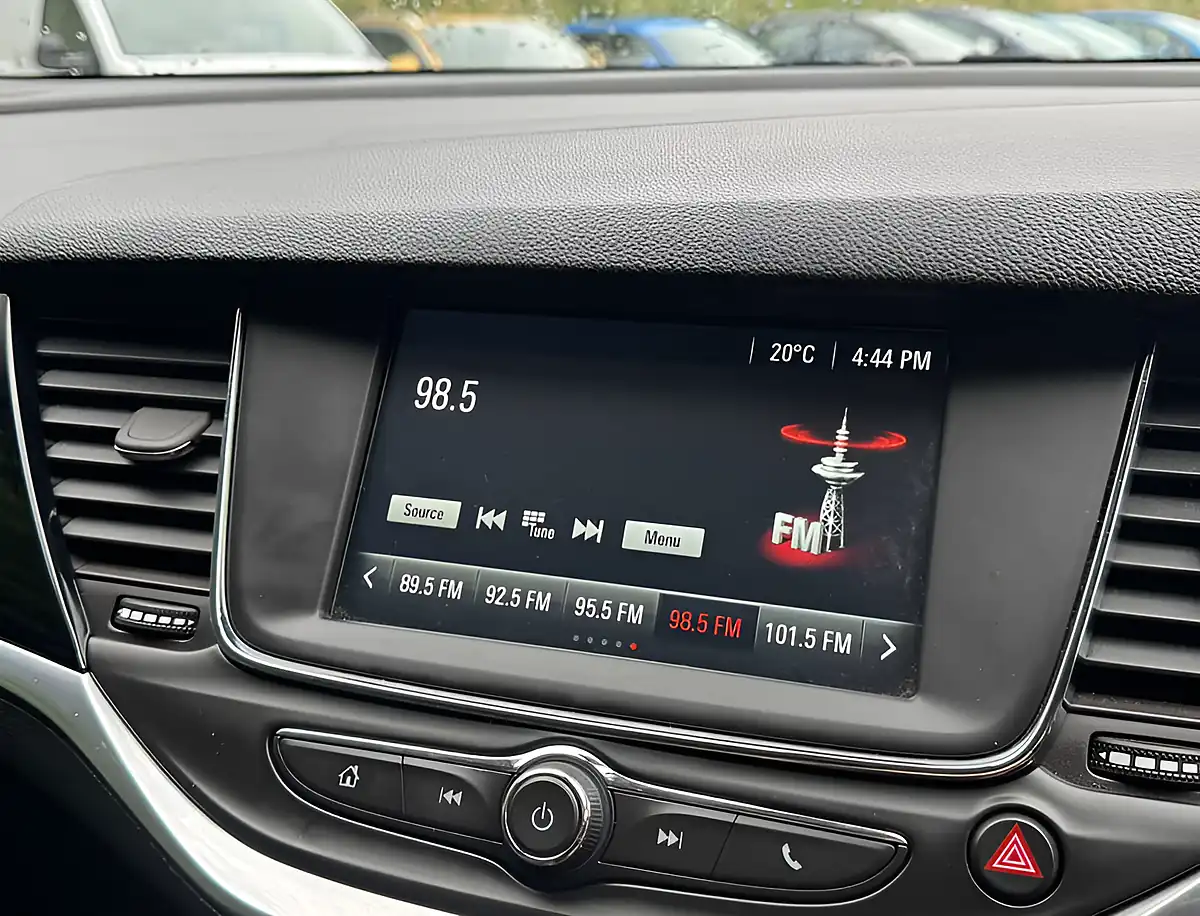 Used 2019 Vauxhall Astra Griffin Lava Red - Interior and Exterior details 12
